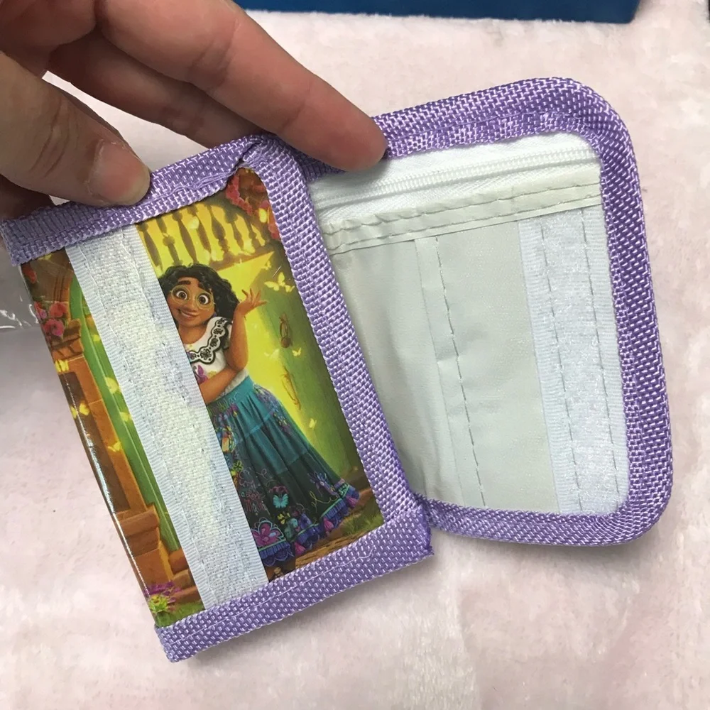 ✨✨5/$10✨✨ Disney Encanto Trifold Girls Boys Kids Wallet, Velcro BRAND NEW